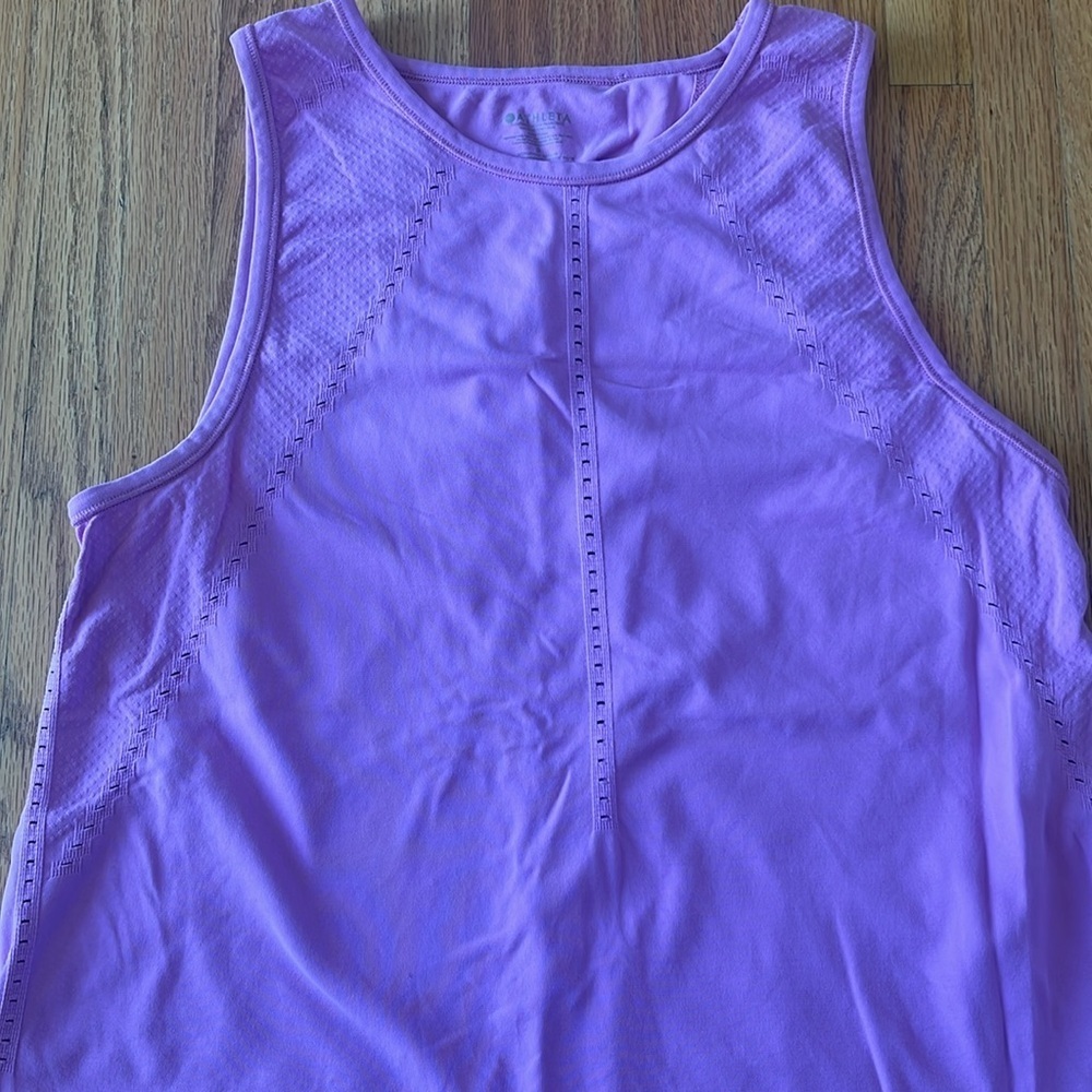 Athleta Women’s Tank Top Seamless Slit Back Yoga Top Semi-Fitted Size: Small - Picture 2 of 5